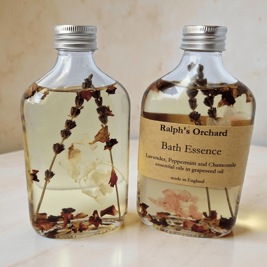 Lavender, Peppermint & Chamomile Bath Oil-1